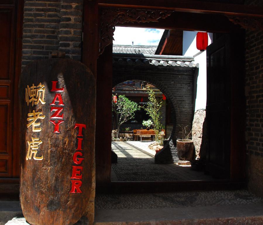 Lazy Tiger Inn Лицзян Экстерьер фото