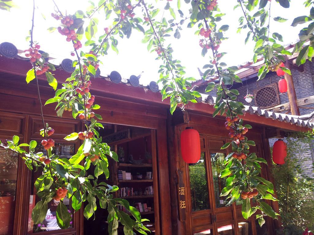 Lazy Tiger Inn Лицзян Экстерьер фото