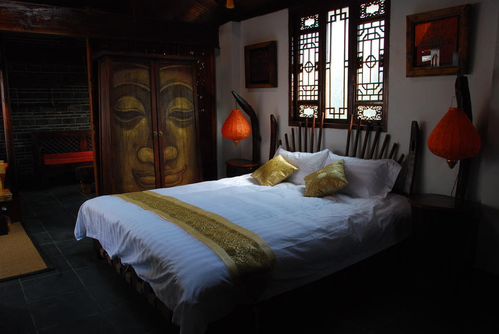 Lazy Tiger Inn Лицзян Номер фото