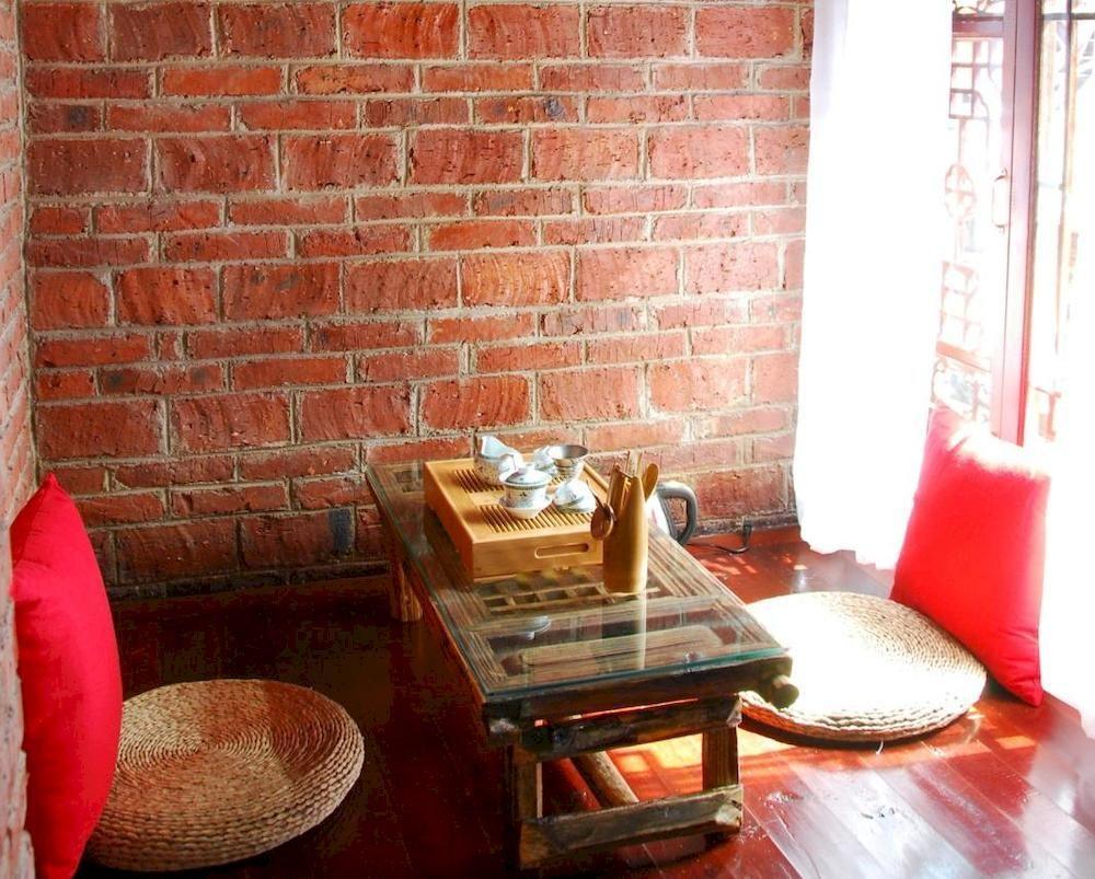 Lazy Tiger Inn Лицзян Экстерьер фото