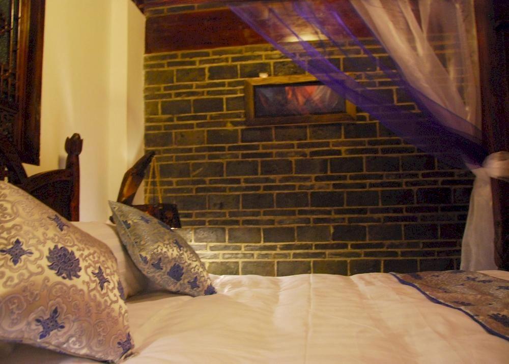 Lazy Tiger Inn Лицзян Экстерьер фото